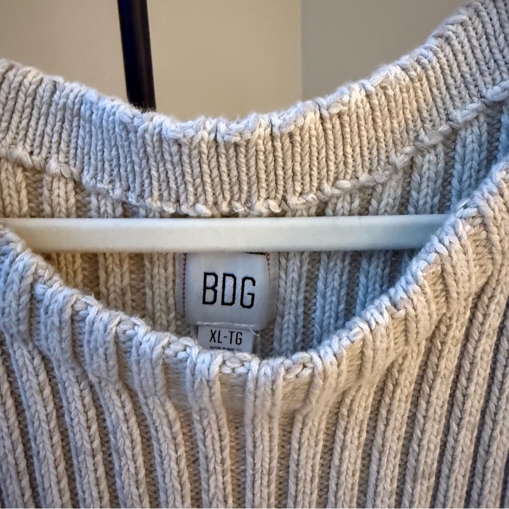 BDG Ribbed Crew Neck Cropped Sweater - Picture 2 of 3